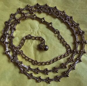 Vintage gold tone metal chain link belt.